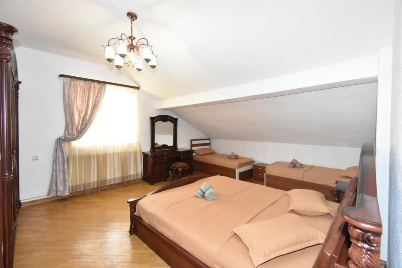 Guesthouses Opera Jereván Kültér fotó