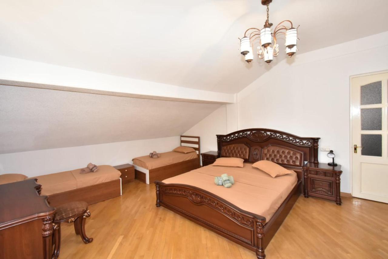 Guesthouses Opera Jereván Kültér fotó