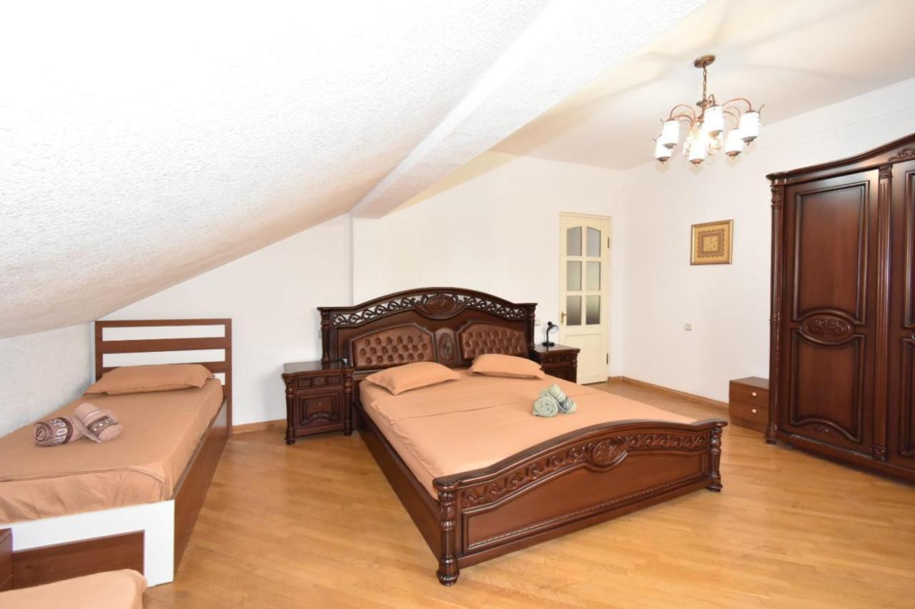 Guesthouses Opera Jereván Kültér fotó
