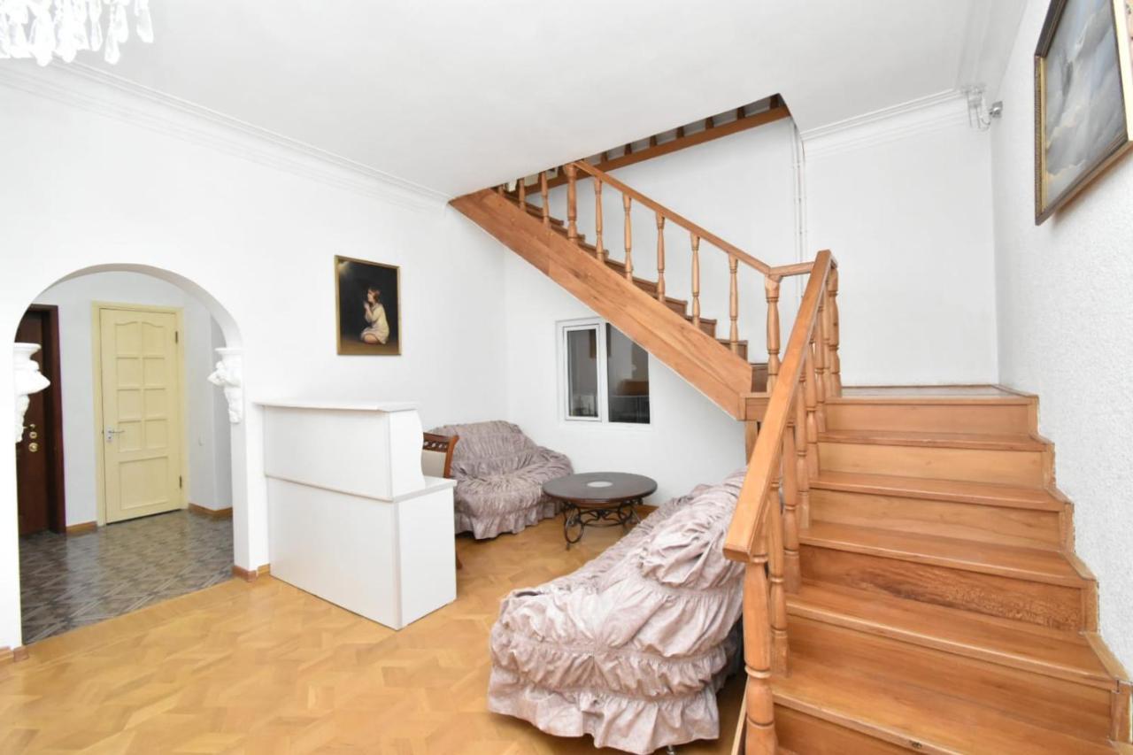 Guesthouses Opera Jereván Kültér fotó