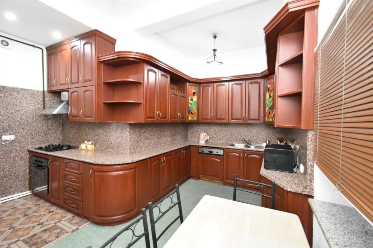 Guesthouses Opera Jereván Kültér fotó